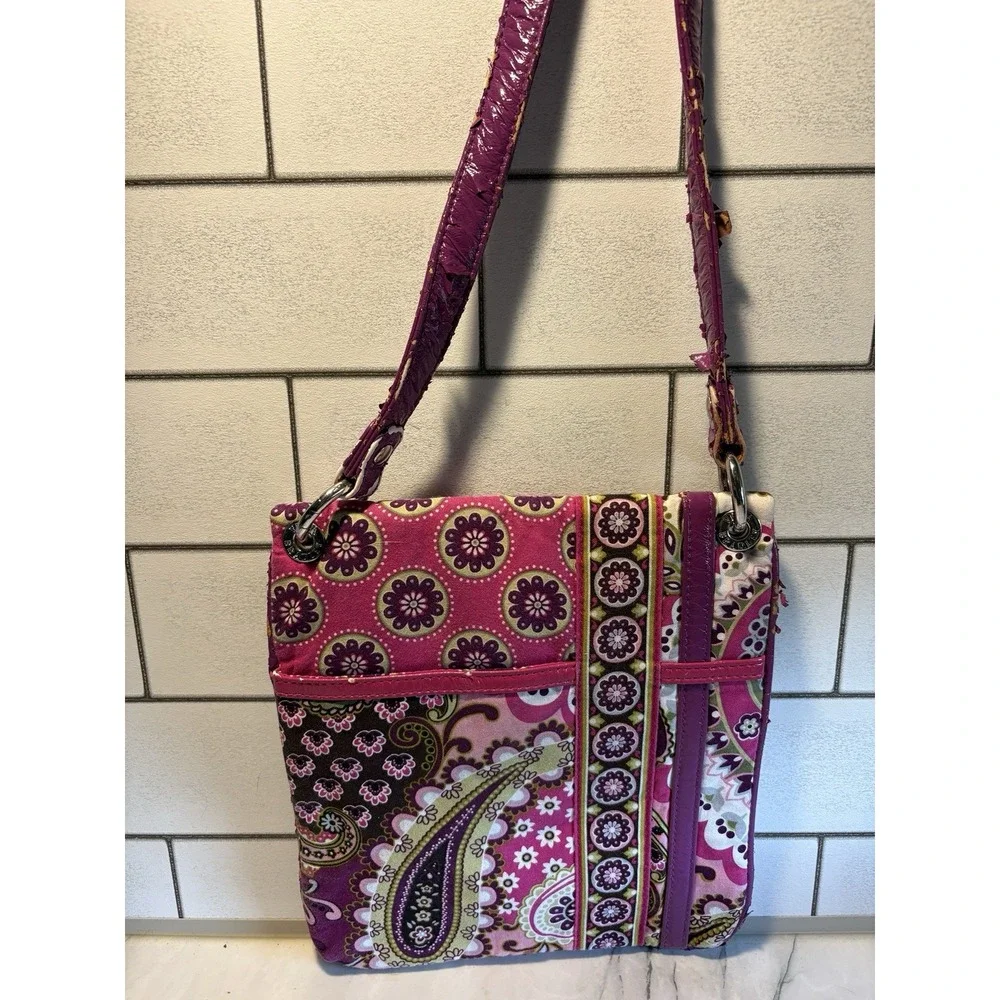 Vera Bradley Very Berry Paisley Flipster Crossbody Purse Pink Purple Retired